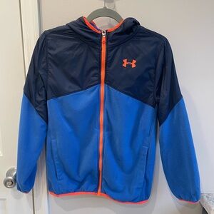Boys Sz YLG Under Armour lightweight fleece hooded jacket